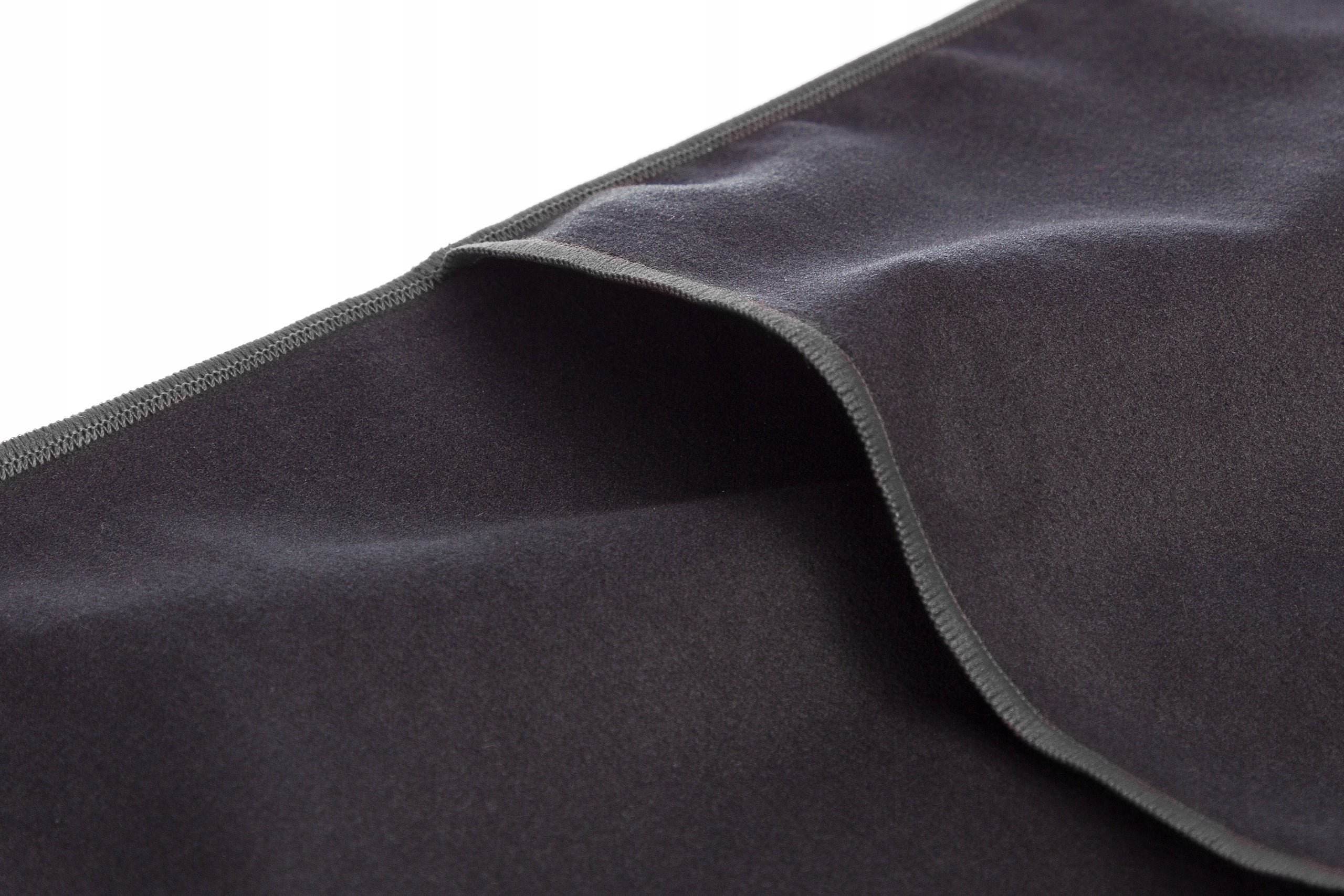 Quick-drying towel for gym WITH TAB for bench with POCKET Color black