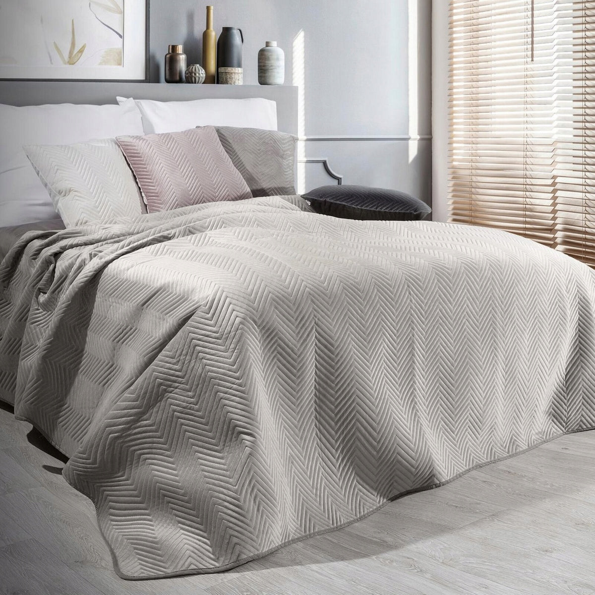 Quilted Bedspread 220x240 for Bed Sofa Velour Decorative Sofia Beige Brand Eurofirany