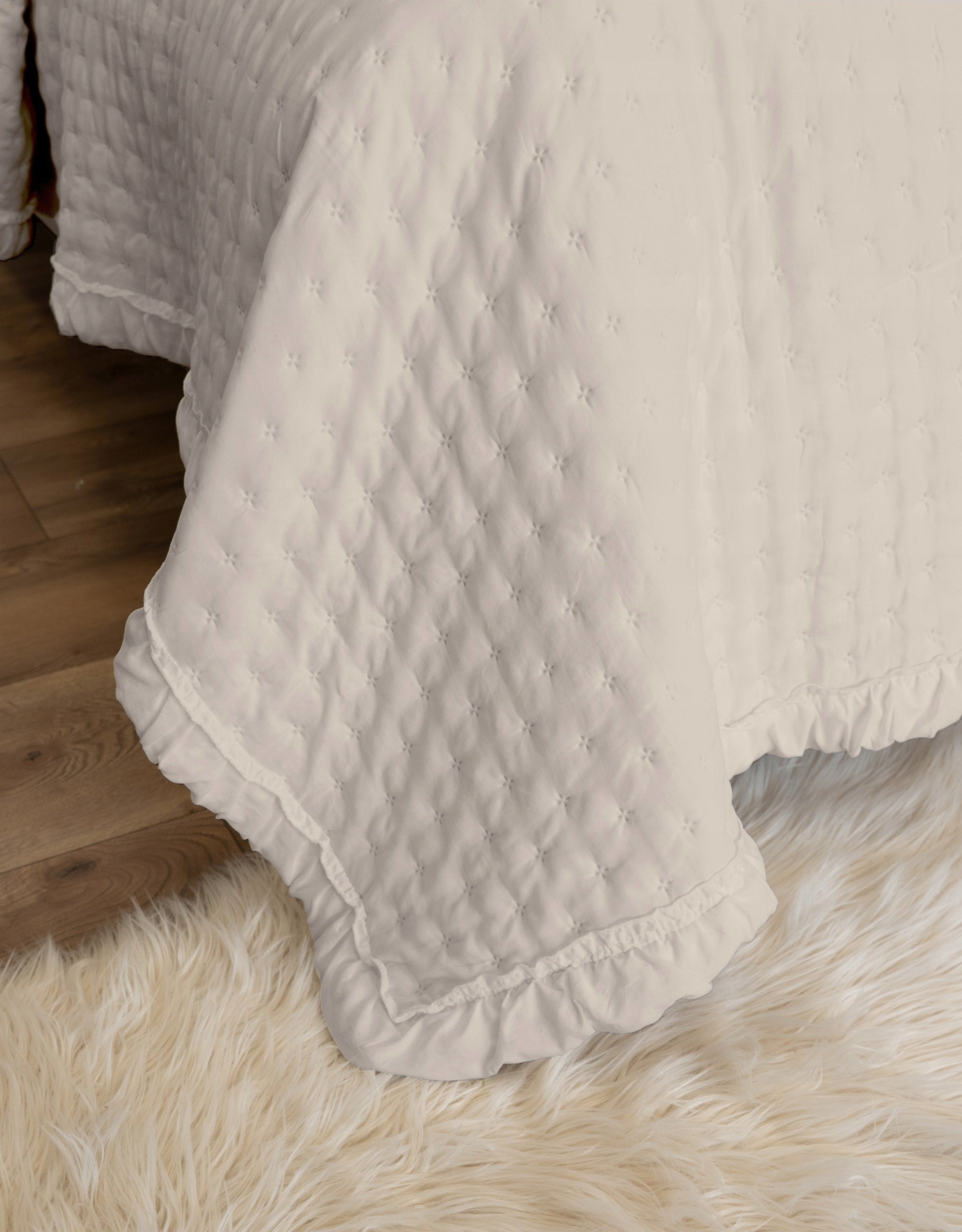 Quilted armchair cover with FRILL cap protector 70x160 beige Celia Packaging status original