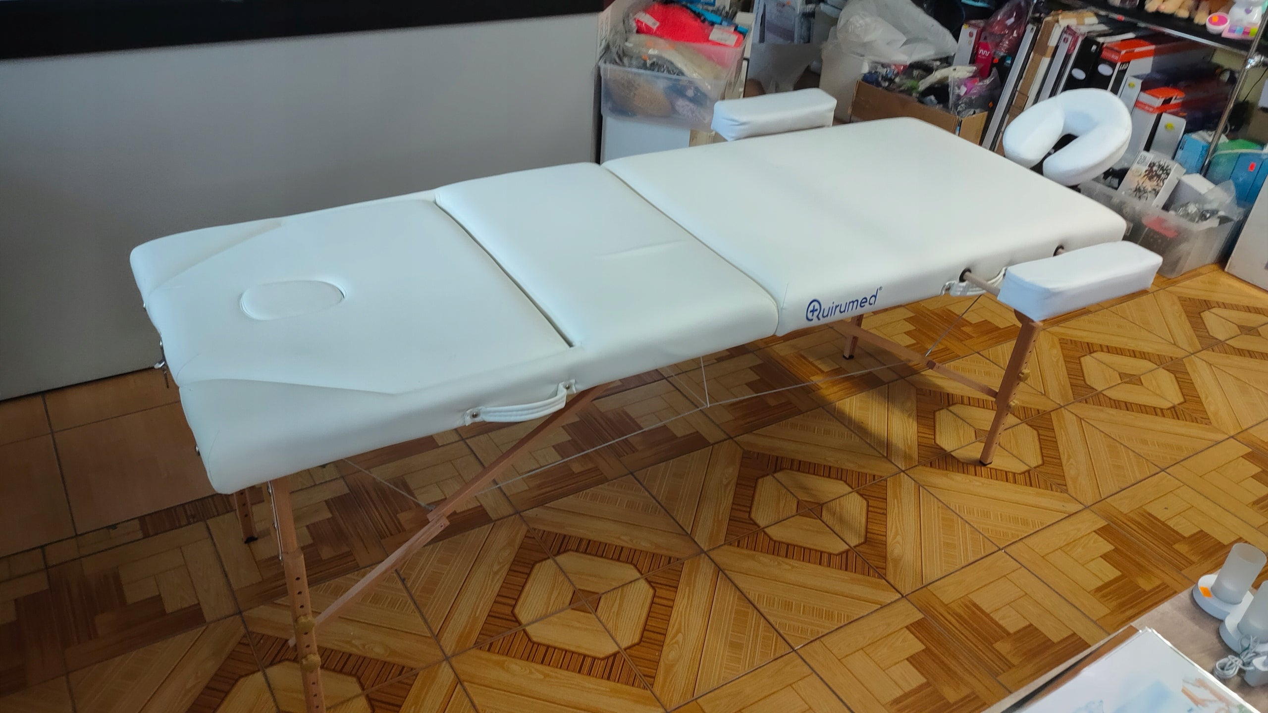 Quirumed Massage Table (2156)