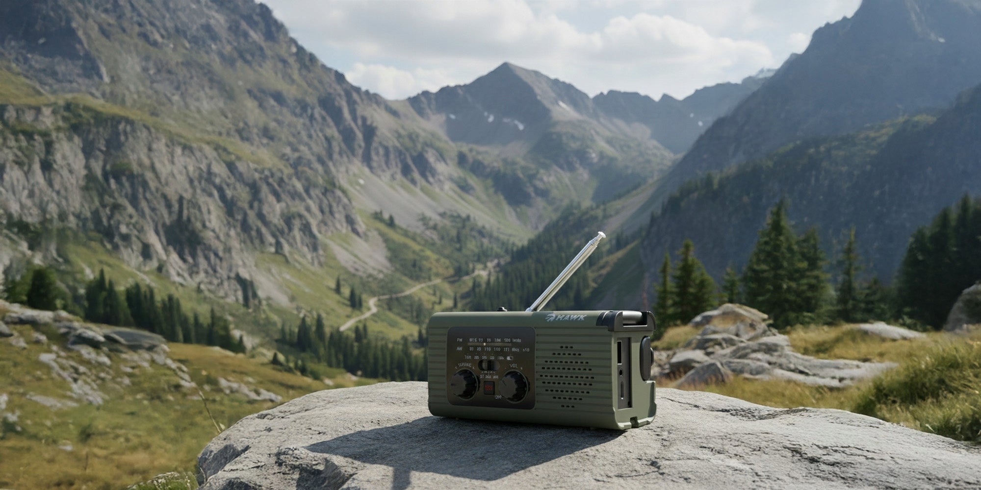 RADIO FOR CRANK portable solar emergency dynamo FLASHLIGHT Powerbank 4000mAh Packaging status original