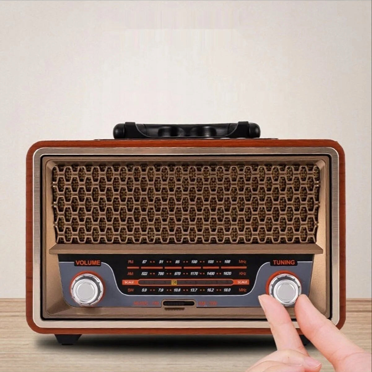 RADIO PORTABLE BATTERY NETWORK RETRO BLUETOOTH FM USB AUX WITH REMOTE CONTROL Manufacturer code LX157BTG