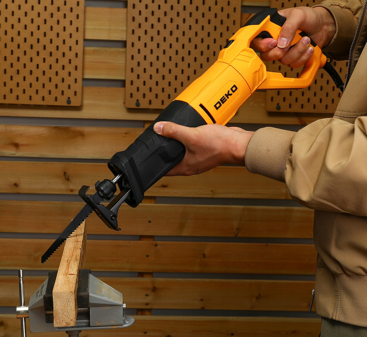 RECIPROCATING SAW NET FOX TAIL KNIFE STRONG CUTTER 850W ROTARY DEKO Stroke length 28 mm