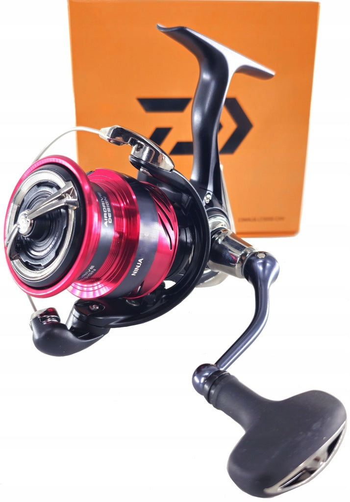 REEL DAIWA NINJA LT 5000-C MODEL 2025 Manufacturer code 10005-500