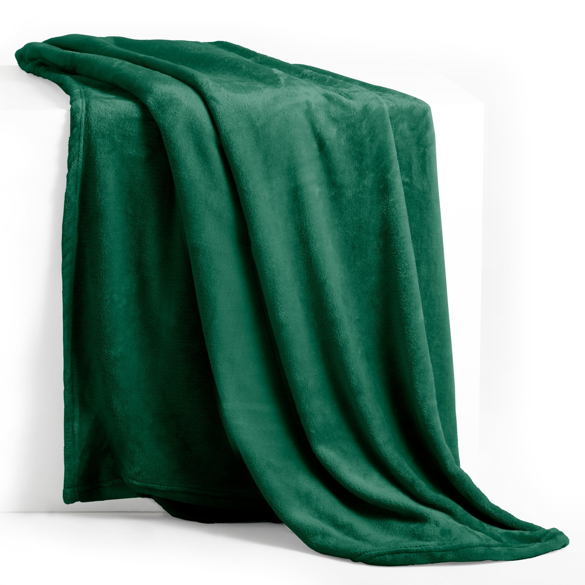 RESTILO Microfiber blanket Green 150x200 cm bedspread for sofa smooth Brand Restilo