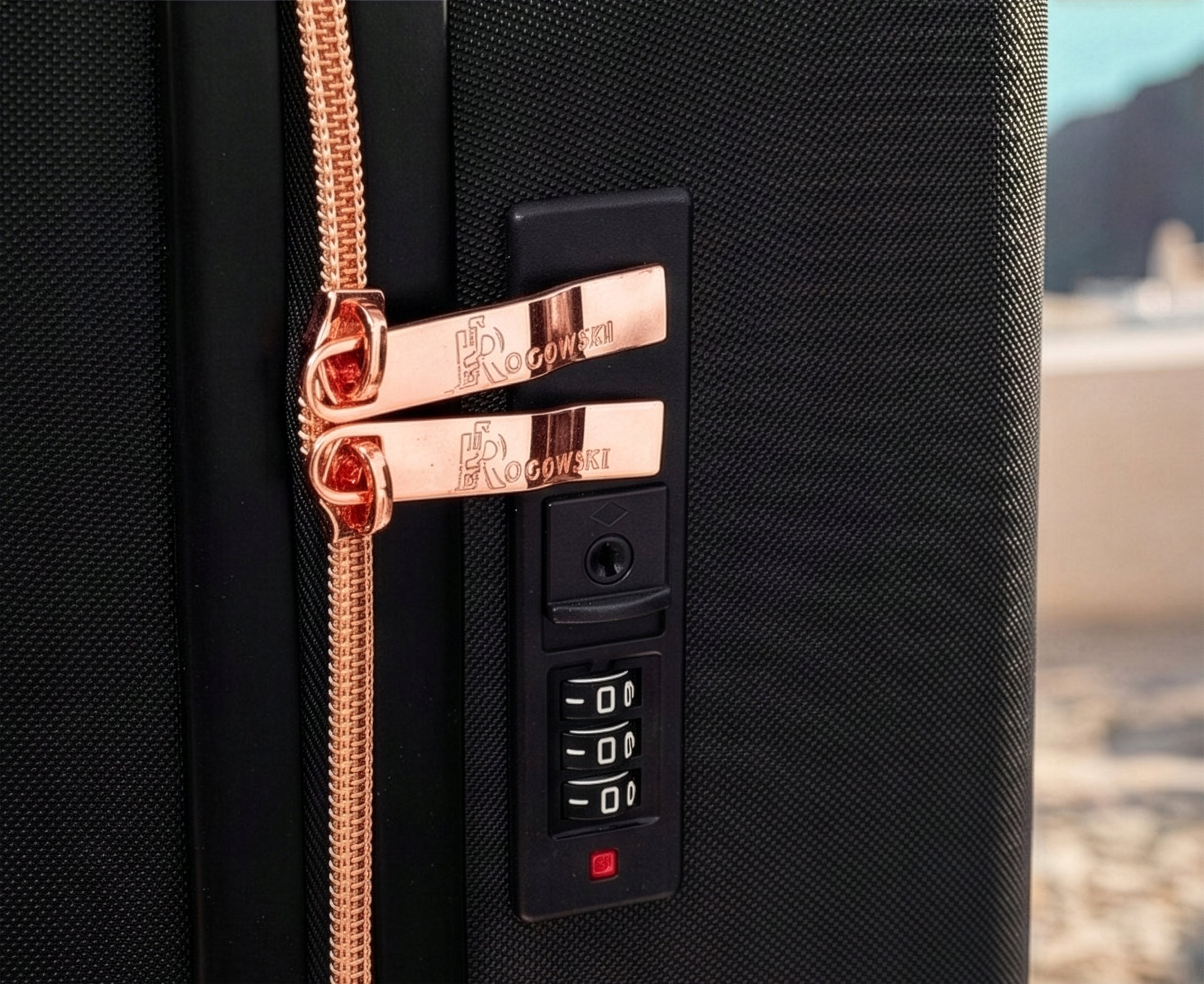 RGL MEDIUM TRAVEL SUITCASE BAG XL 4 WHEELS LUGGAGE COMBINATION LOCK TSA Depth (shorter edge) 24 cm