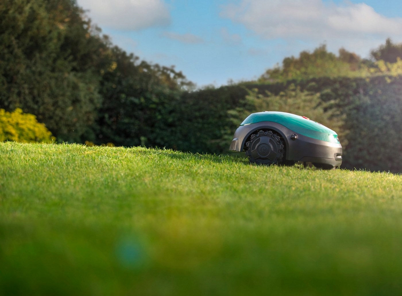 ROBOT MOWER ROBOMOW RT700 Model RT300