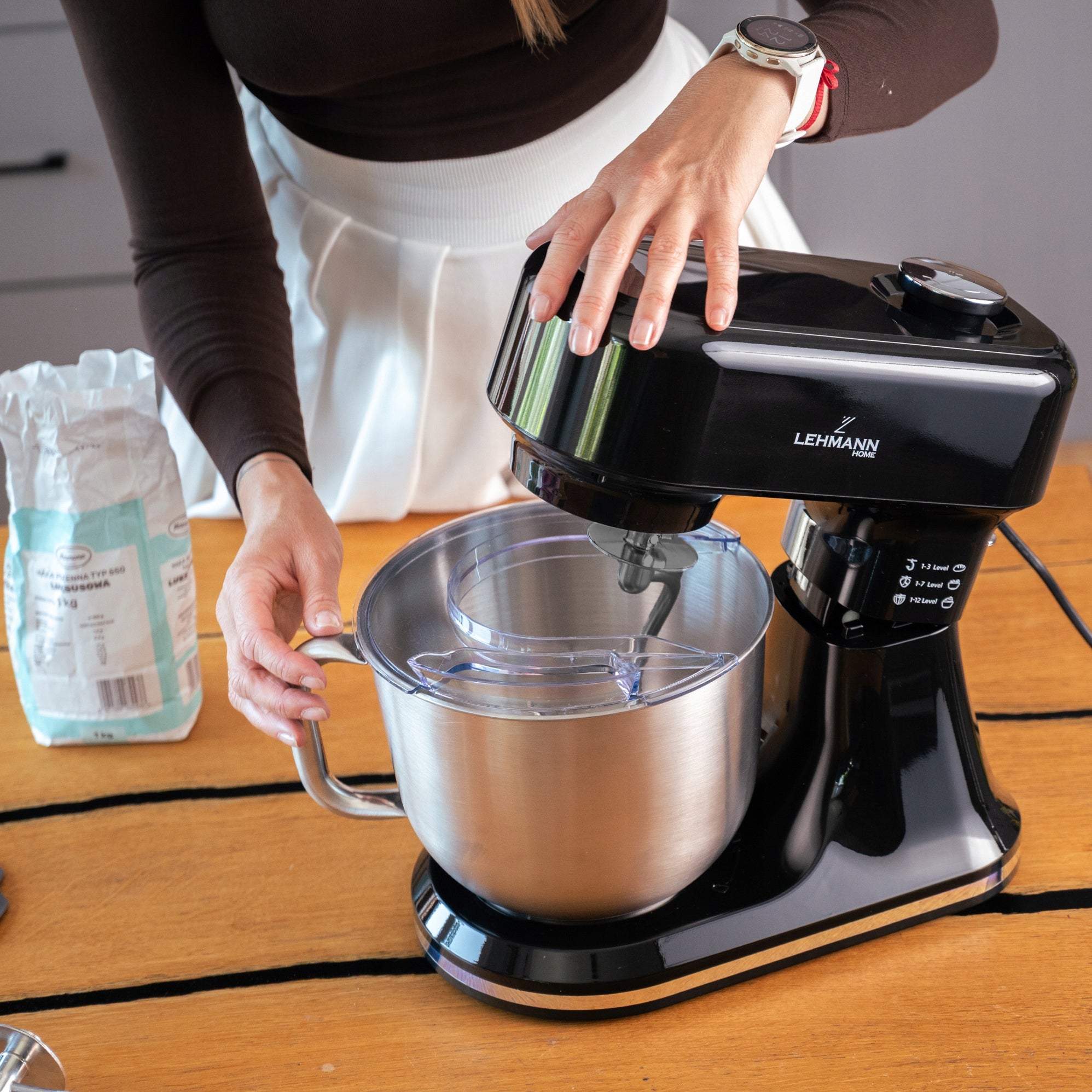 ROBOT PLANETARY KITCHEN MIXER WITH SCALE HEATED BOWL UP TO 45C LED PANEL Packaging status original