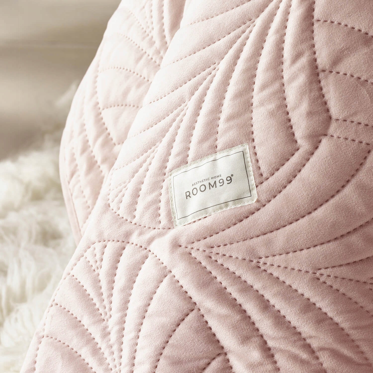 ROOM99 Bedspread 200x220 powder pink velour sofa quilted Feel Manufacturer code Kapa na narożnik Elegancka narzuta velvetowa