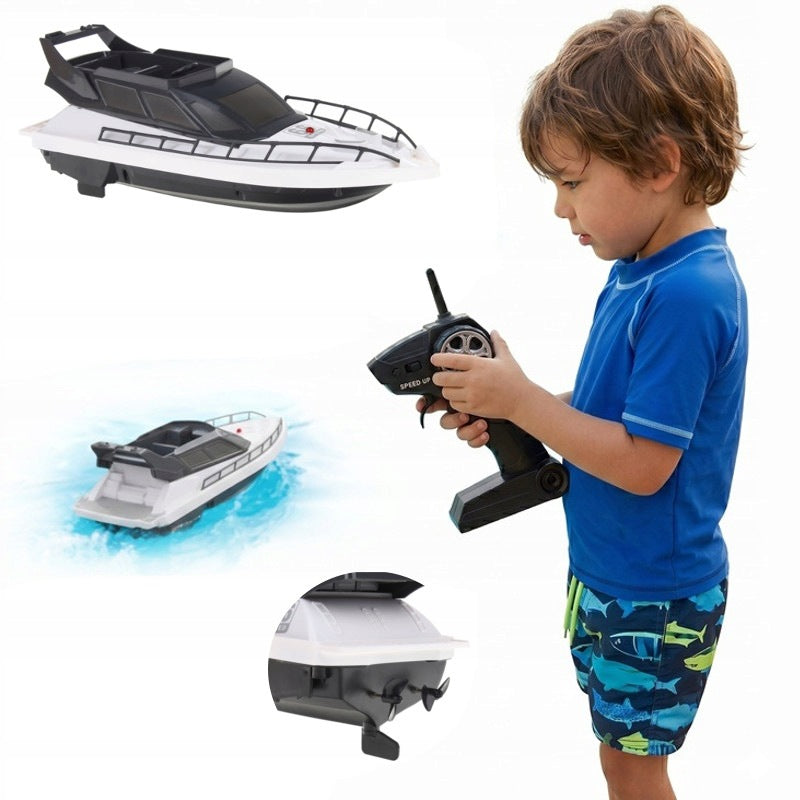 Racing Boat Remote Controlled Sports Racing Packaging status original