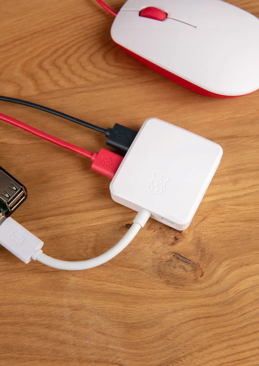 Raspberry Pi USB 3 Hub - 4-Port USB Hub Manufacturer Raspberry pi