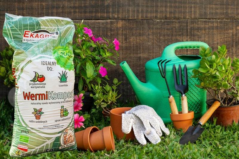Real HUMUS from EARTHWORMS Biohumus Garden Land Biohumus Wermikompost Manufacturer Ekagro