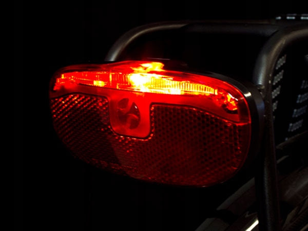 Rear bicycle light Spanninga Duxo XB Color red