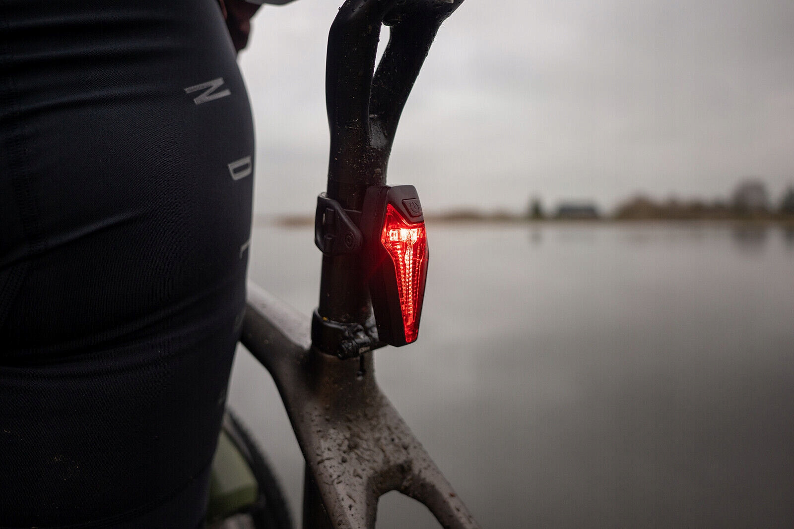 Rear lamp ROCKBROS IPX5 USB beam angle 220° 31gram LR-01 StVZO Brand Rockbros