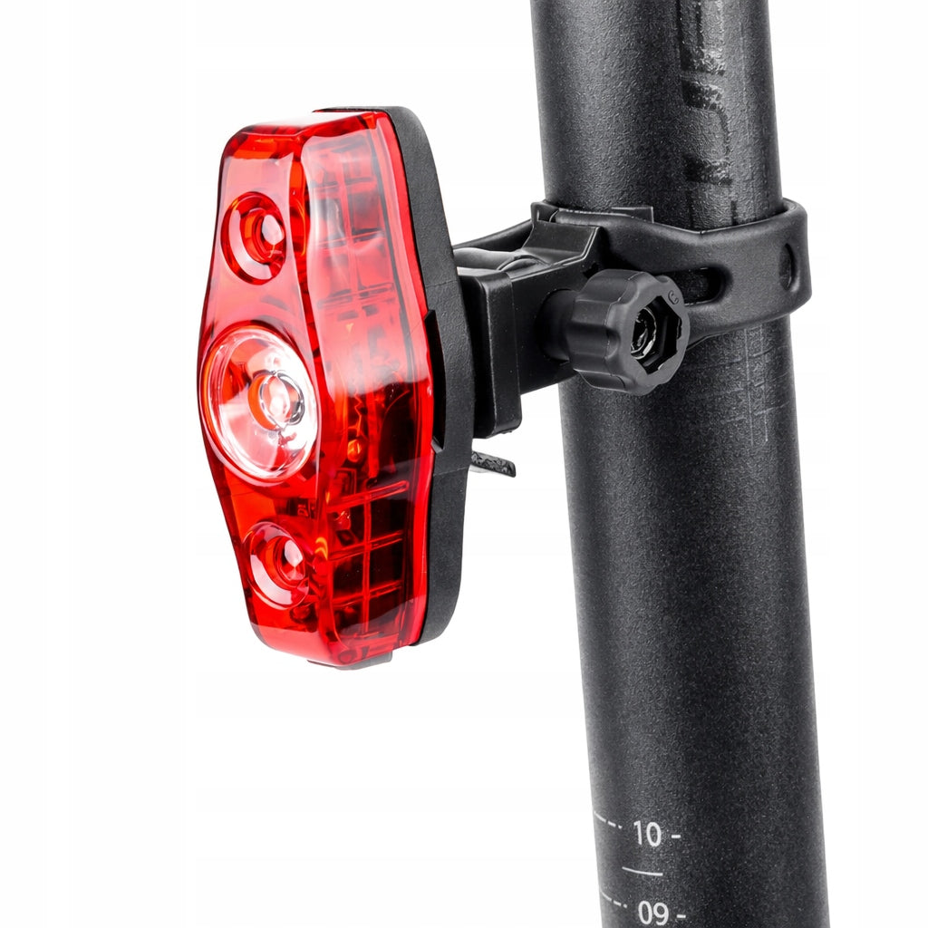 Rear lamp, batteries, mounted on the trunk blister Model 237206