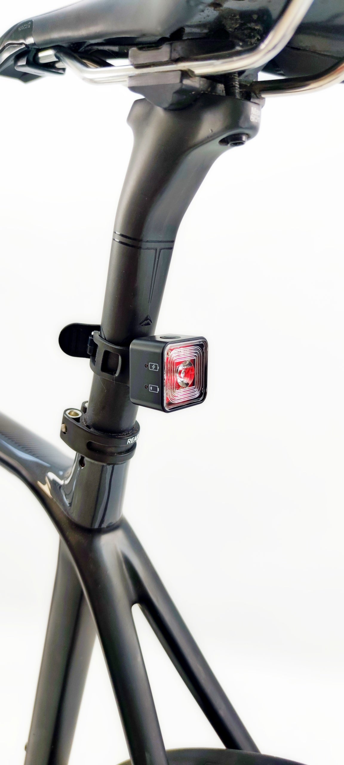 Rear lamp rear lamp AU136R "CUBE" 30-120 lumens USB L351 Kind rear-facing