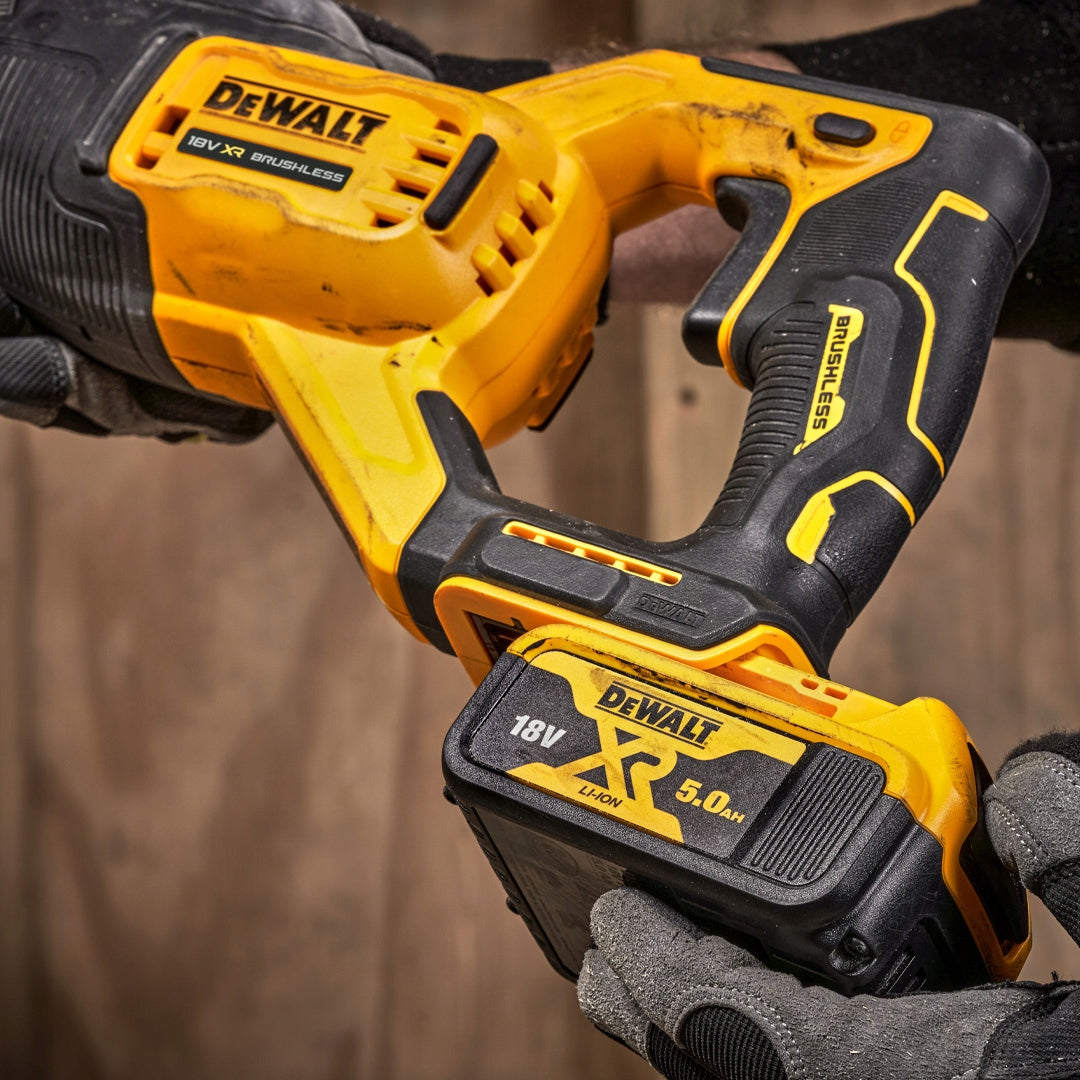 Reciprocating saw fox tail 18V DeWALT DCS382N brushless Brand DeWalt