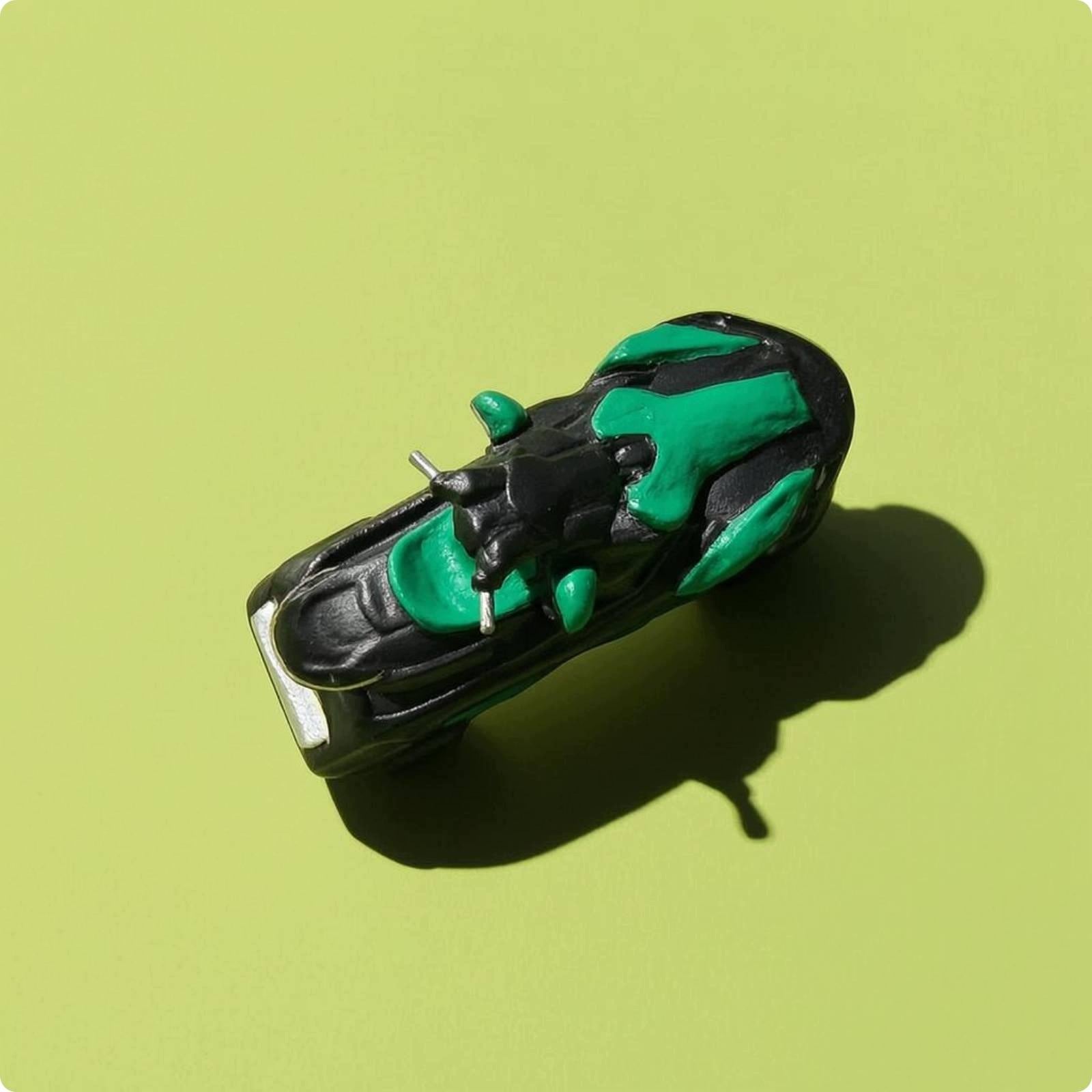 Replica Green Motorboat