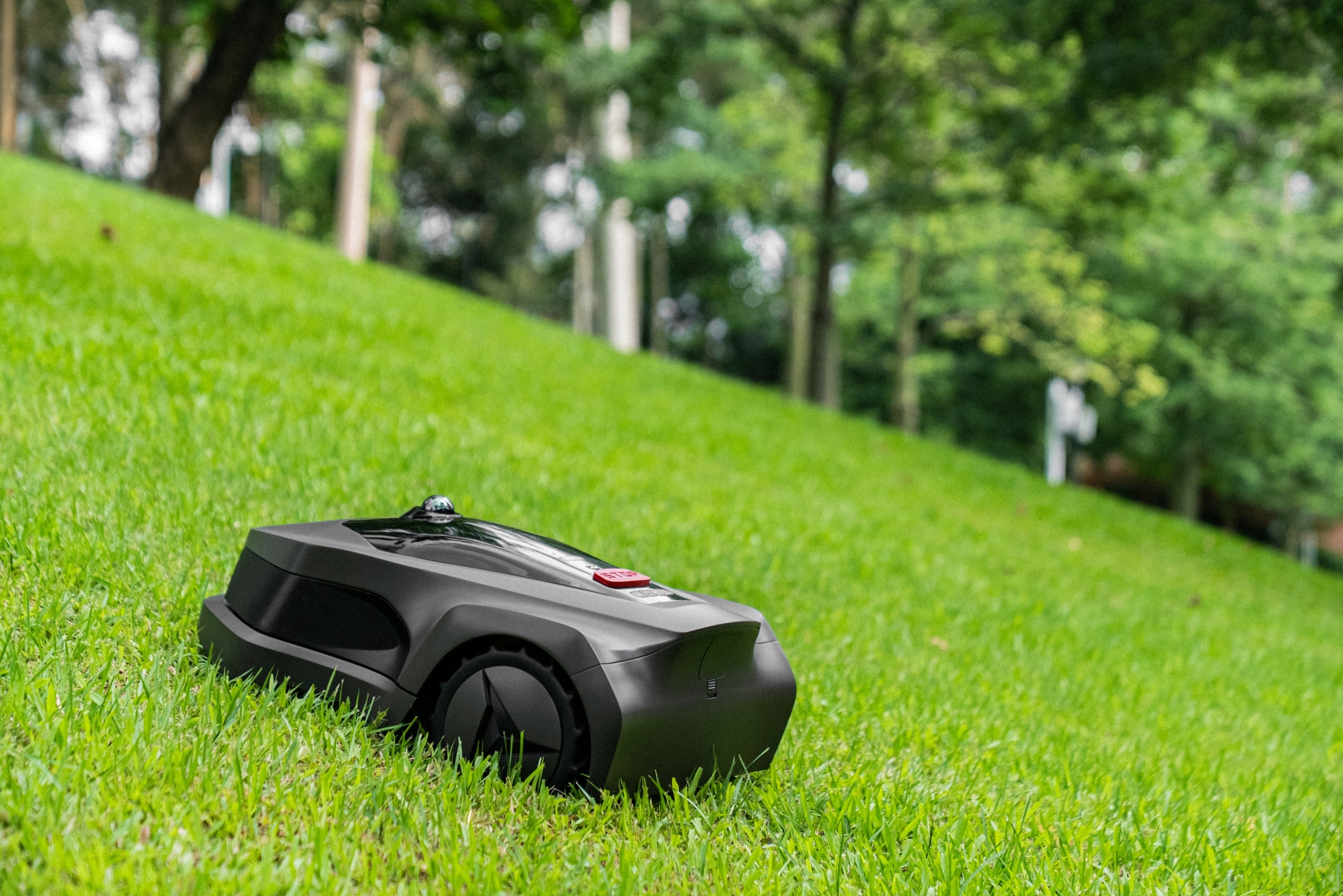 Robot for mowing (without circuit cable) Manufacturer code iGarden LAWD 80