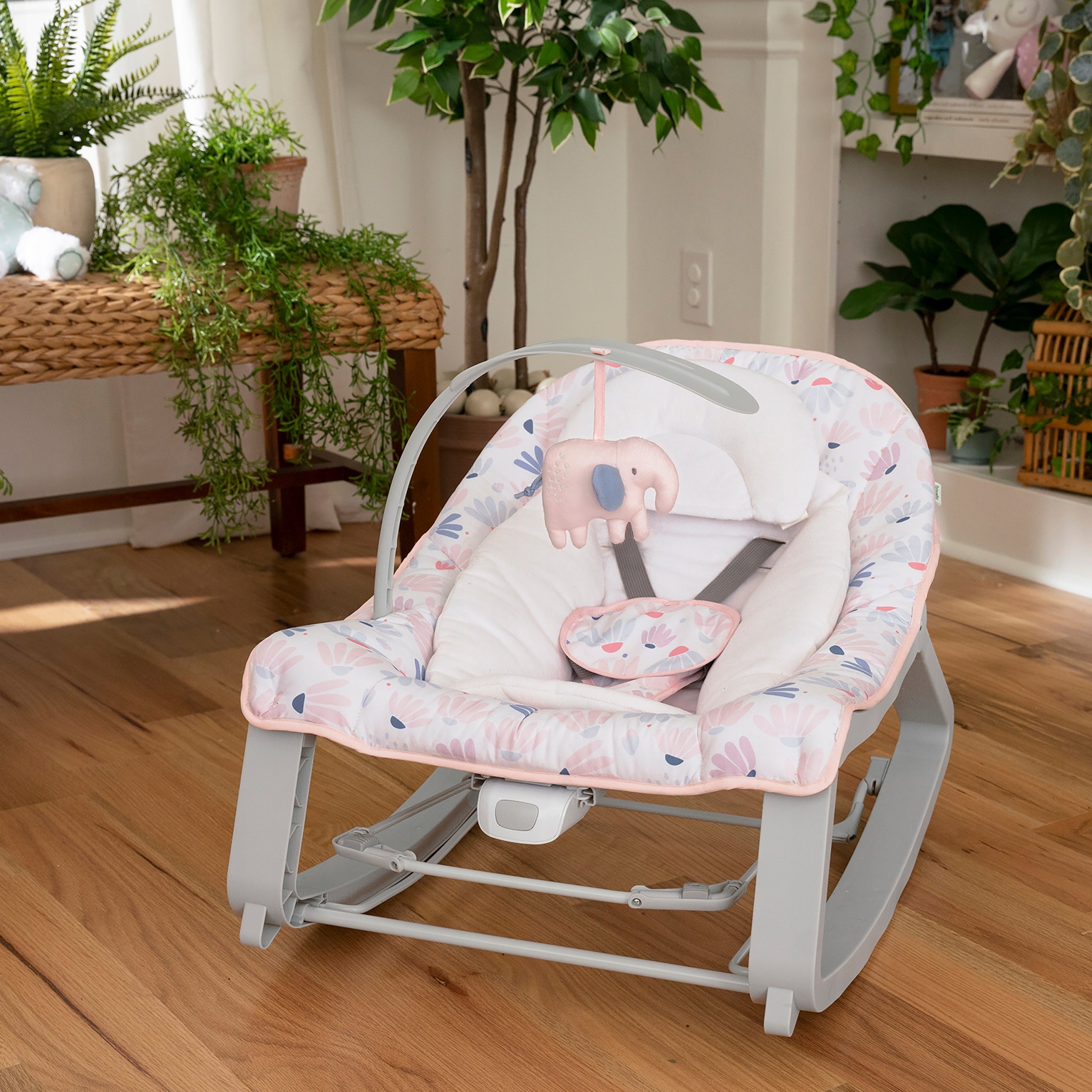 Rocker with Vibrations insert for newborn up to 18 kg Ingenuity Manufacturer code 12909-1