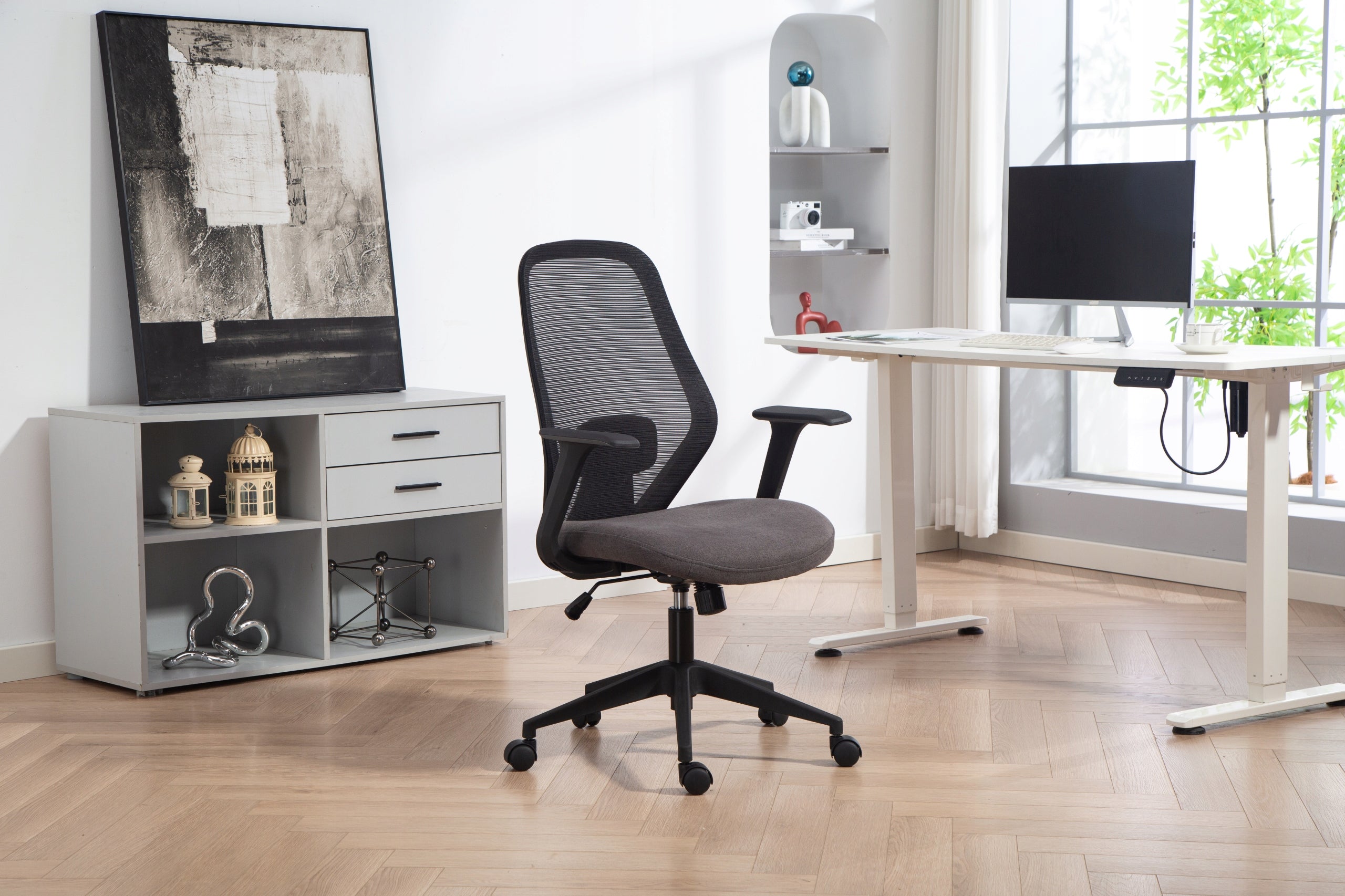 Rotating office chair COBRA OFFICE ONE HF306BK black Packaging status original