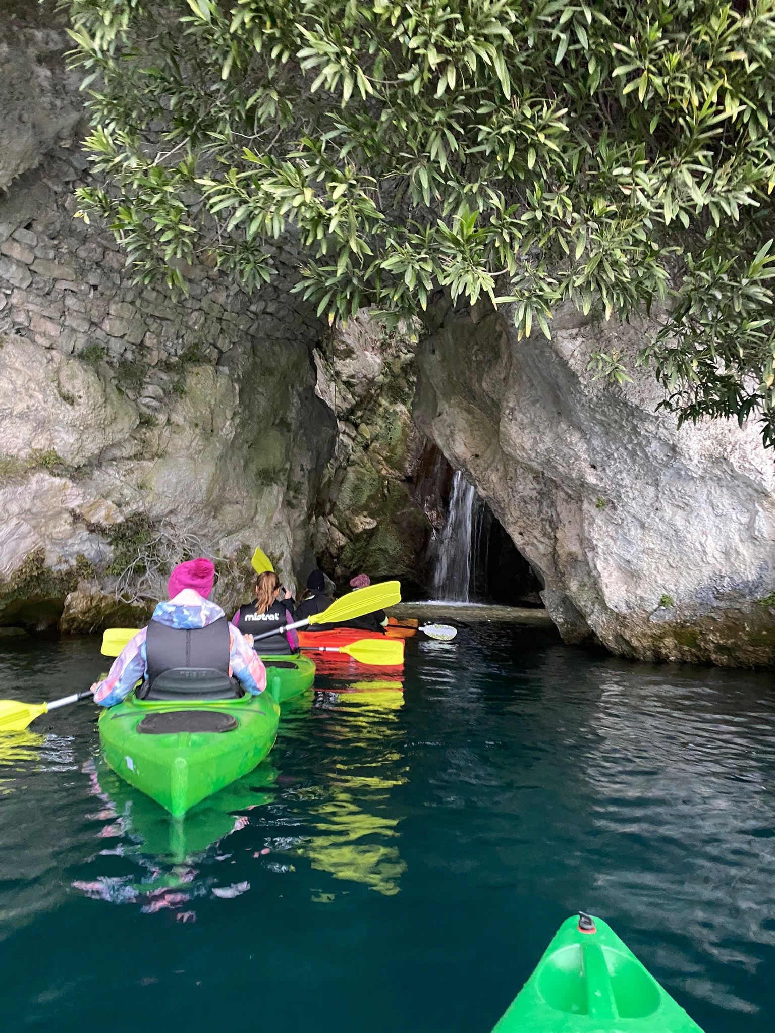 Roteko FUN Bounty - Tourist Single Kayak with Luke Model Fun