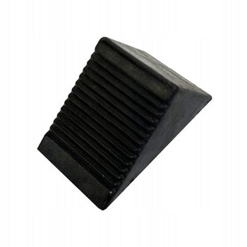 Rubber wedge 130 mm x 80 mm x 60 mm