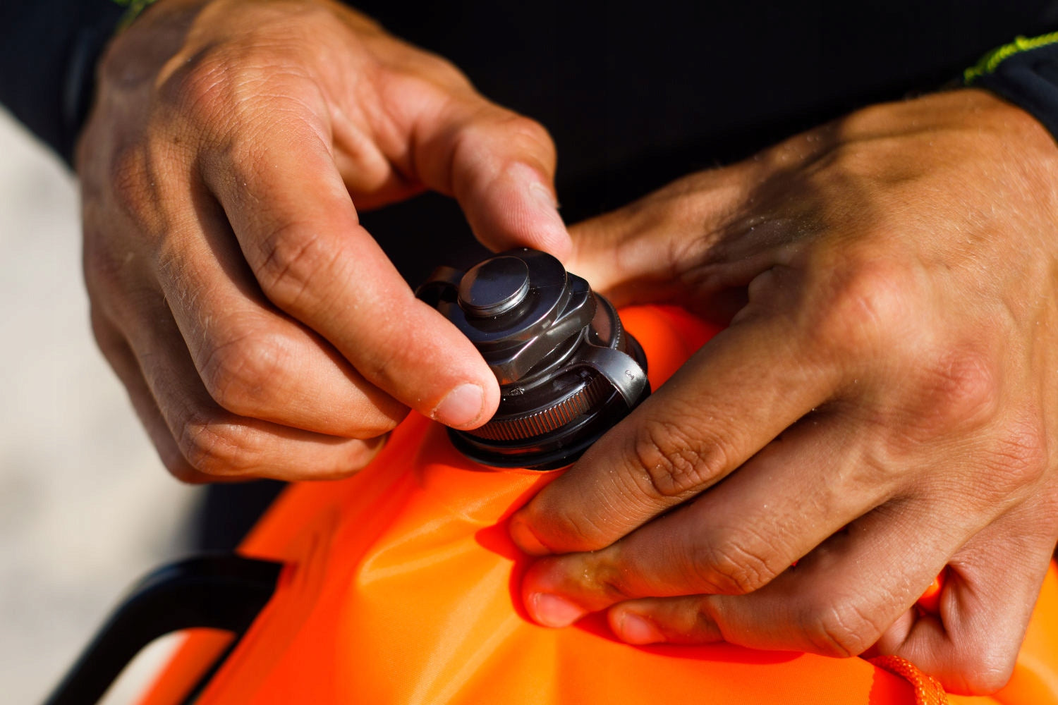 SAFETY BUOY WITH POCKET FOR THINGS + ADDITIONAL OUTER POCKET 28L Length 70 cm