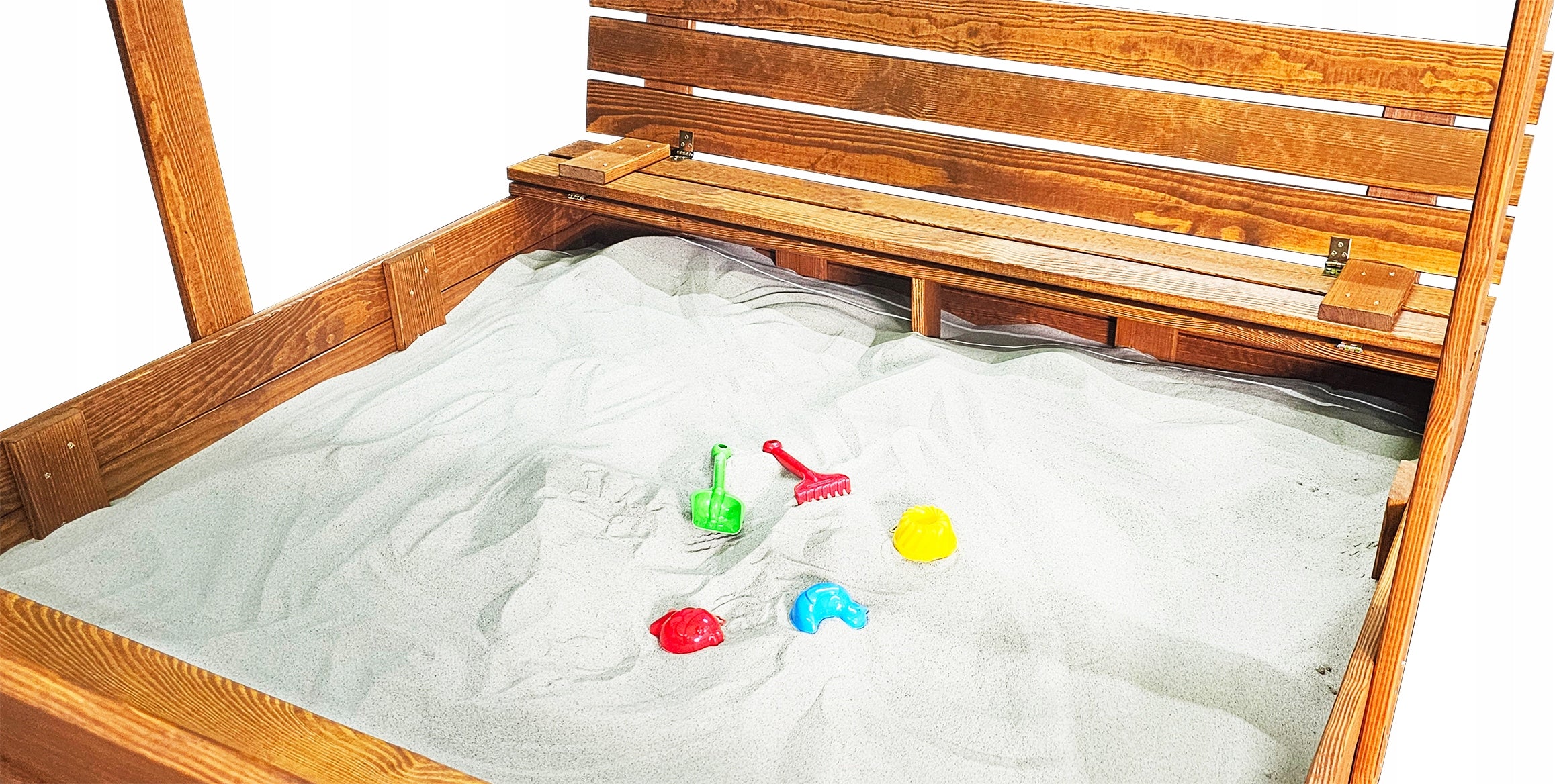 SANDBOX 150X150 WOODEN CLOSED WITH A VISOR 2X IMPREGNATED MANUFACTURER Length 150 cm