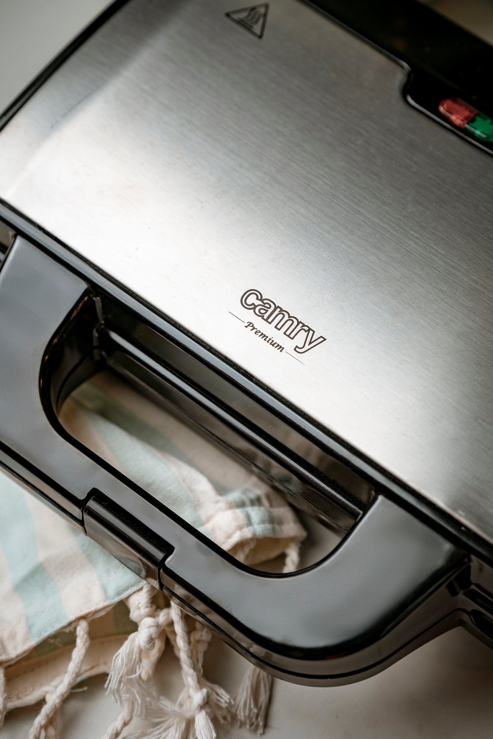 SANDWICH TOASTER ELECTRIC SANDWICH XXL COATING NON-STICK 1300W Brand Camry