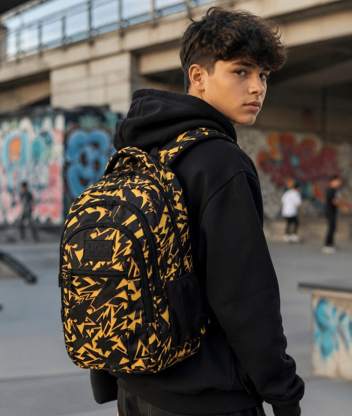 SCHOOL BACKPACK 3-KOM. 26L BACKUP BLACK-YELLOW NEON Manufacturer code PLB6O42