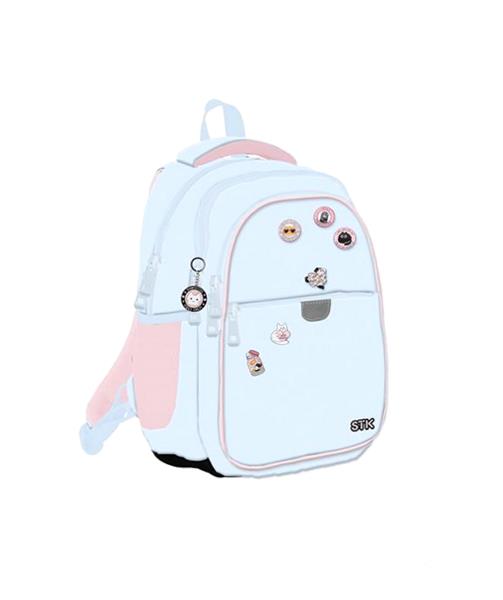 SCHOOL BACKPACK WITH PINS 1