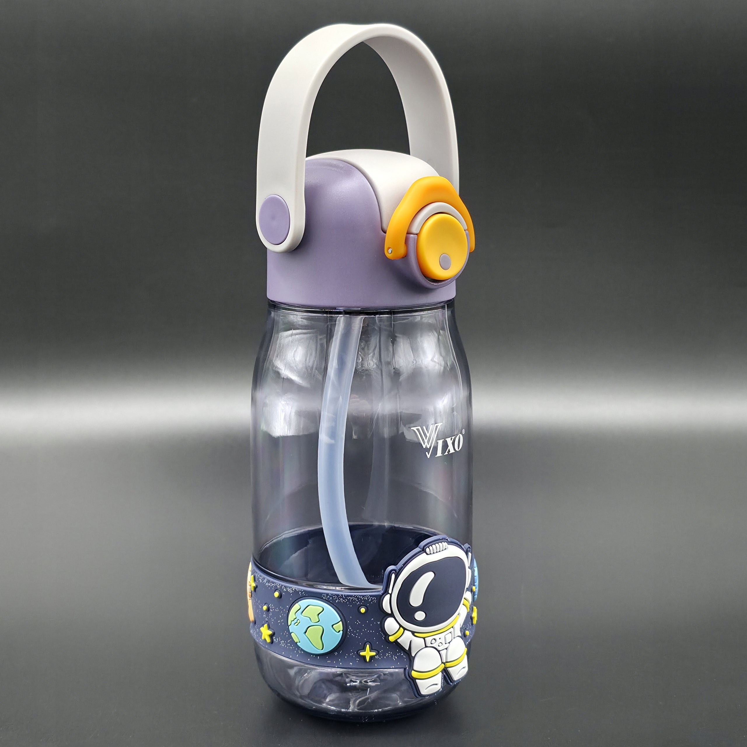 SCHOOL BOTTLE 520ML TRITAN SEALED WATER BOTTLE WITH MEASURING CUP FOR CHILDREN BPA Model Bidon do szkoły dla dzieci butelka ze słomką