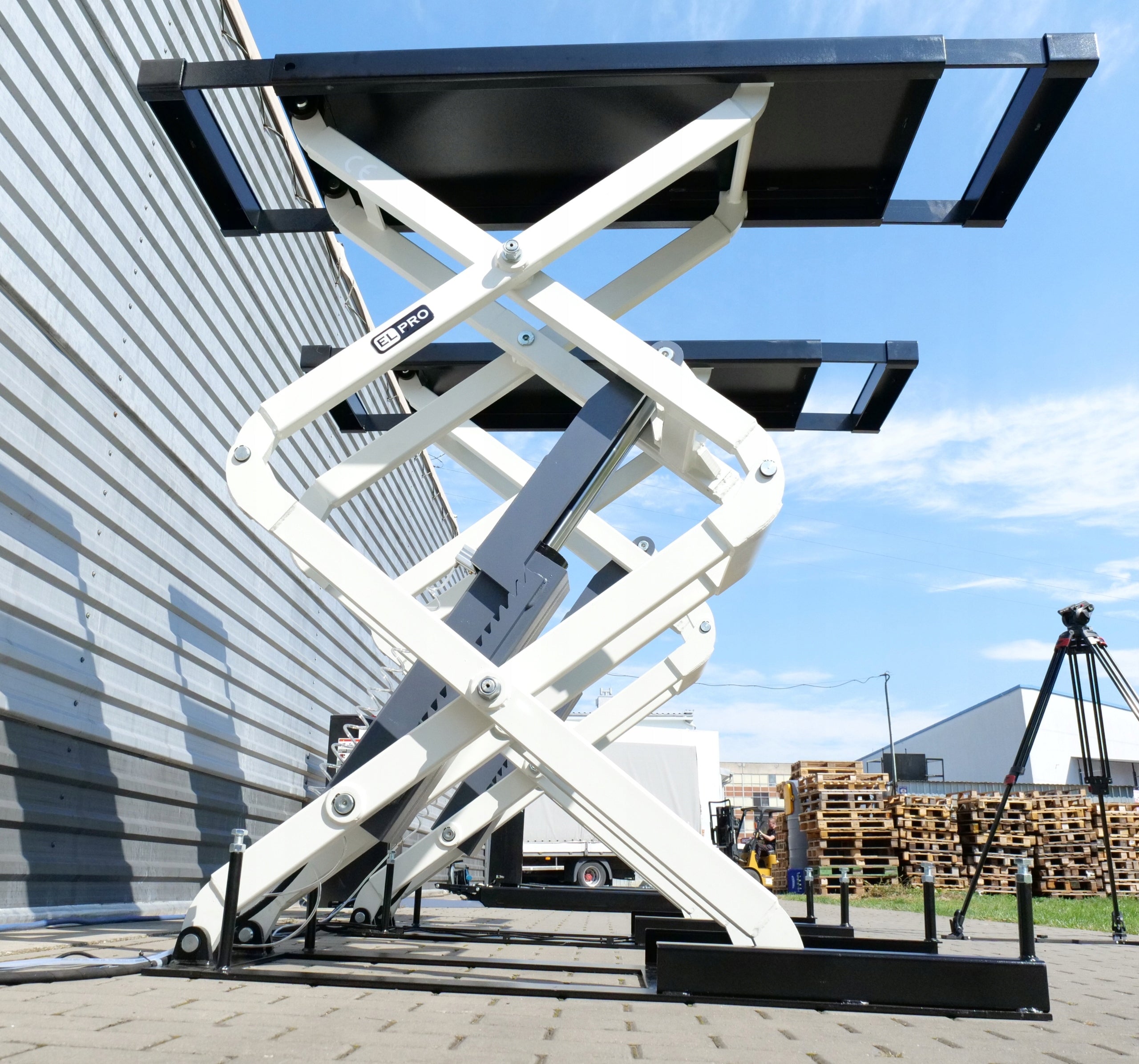 SCISSOR LIFT HIGH FLOORING MOAT ELPRO 3,5t Long 2050mm+oil Brand Elpro