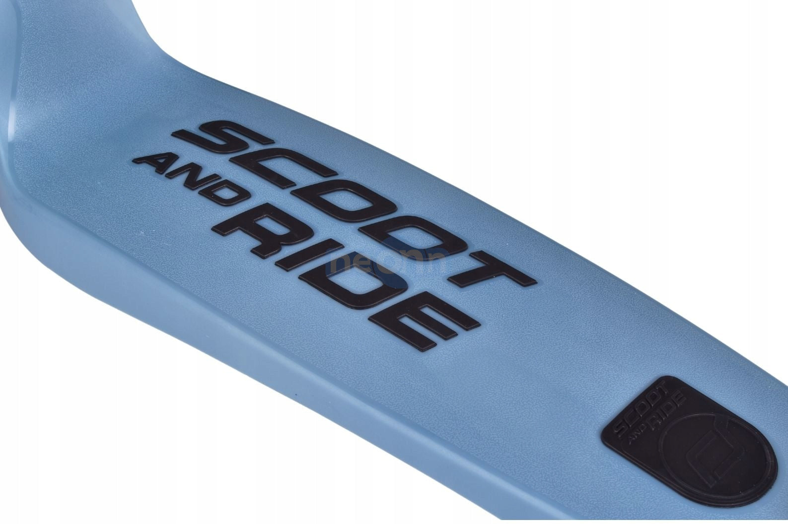 SCOOT AND RIDE HIGHWAYKICK 3 Wheel LED SCOOTER Kind tri-wheeled