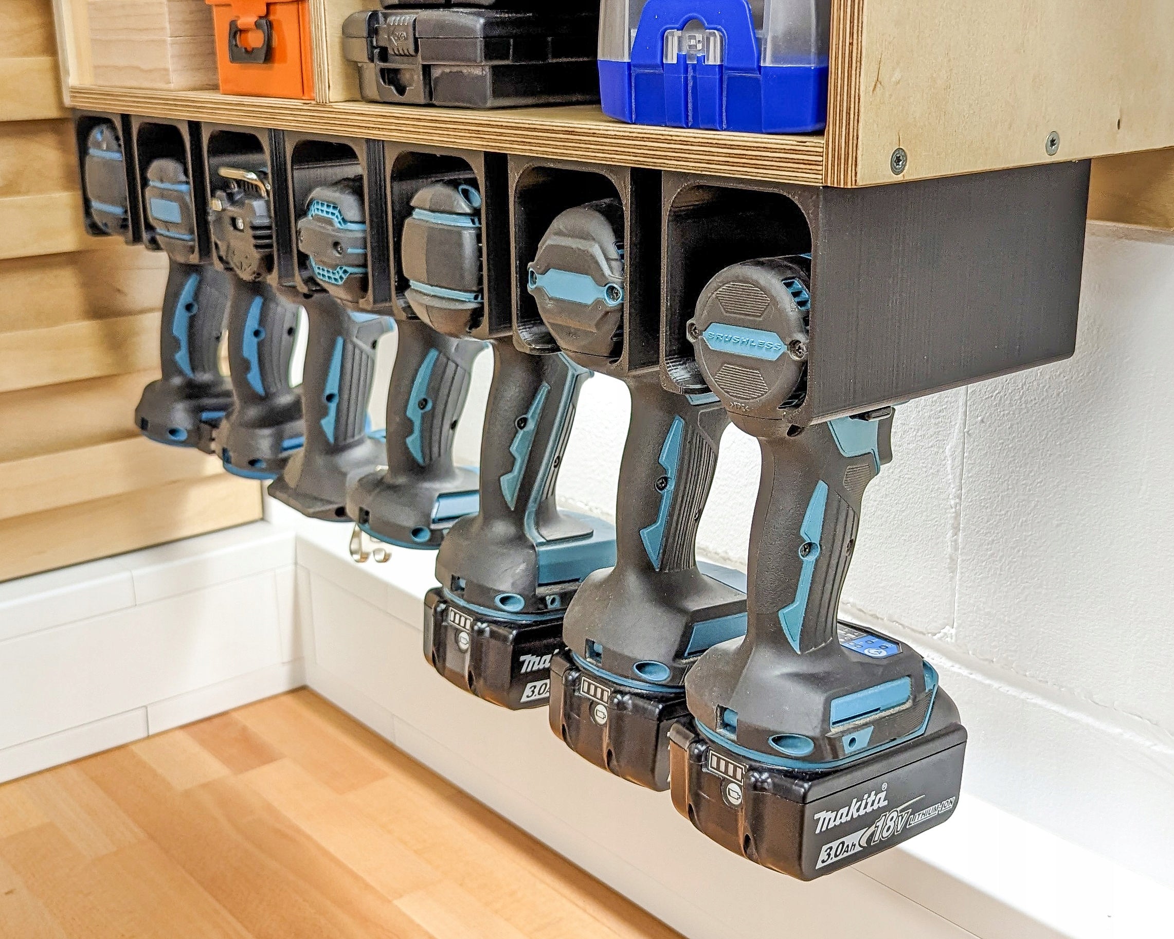 SCREWDRIVER HOLDER AND POWER TOOLS HANGER FOR SCREWDRIVER | UNIVERSAL Packaging status original
