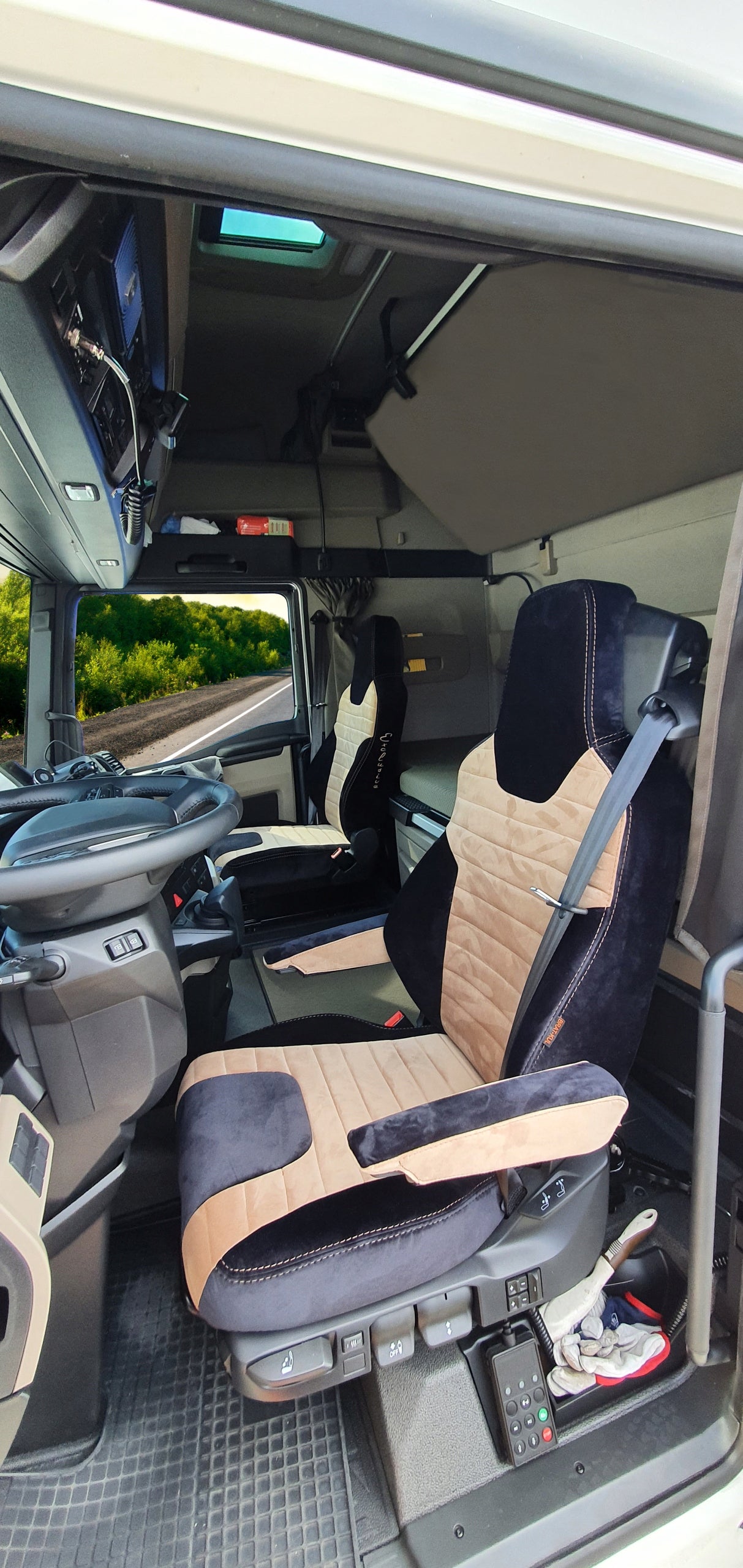 SEAT COVERS TIR MAN TGX AFTER 2020 VELVET EAN (GTIN) 5905326770888