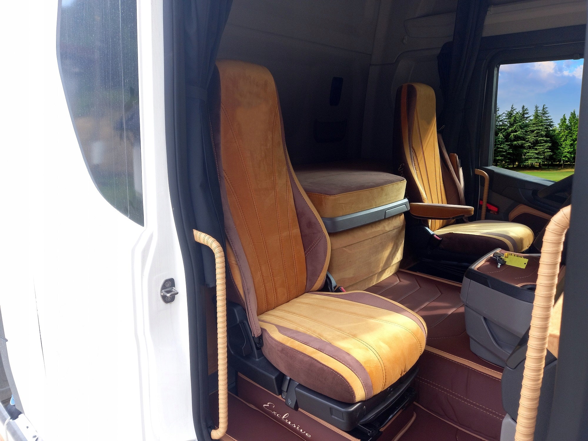 SEAT COVERS TIR SEAT COVERS SCANIA SERIES R S YEAR 2005 - 2025 Manufacturer no brand