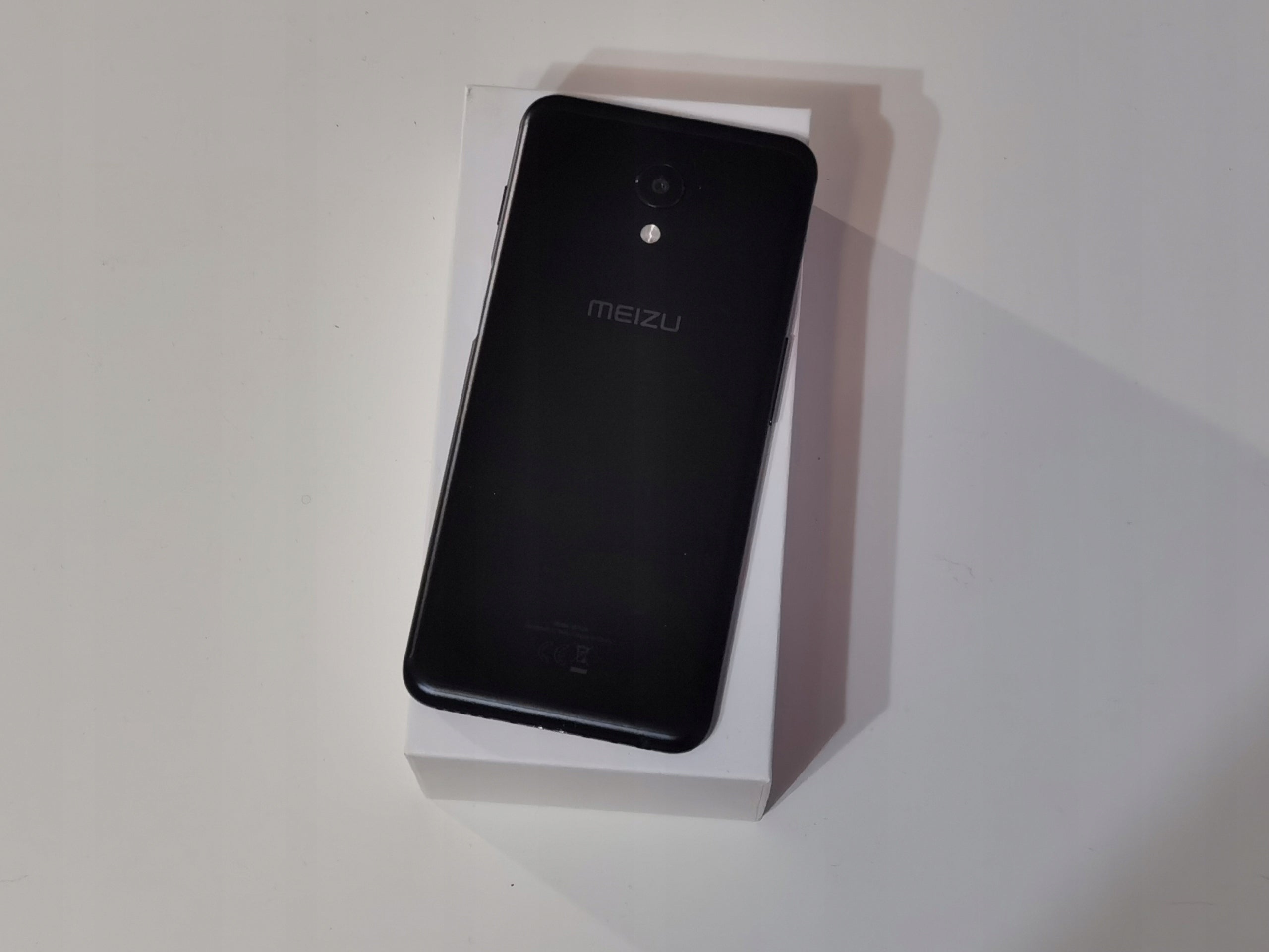 SENSATIONAL SMARTPHONE MEIZU M6s 3 GB / 32 GB BLACK - SET! Packaging status original
