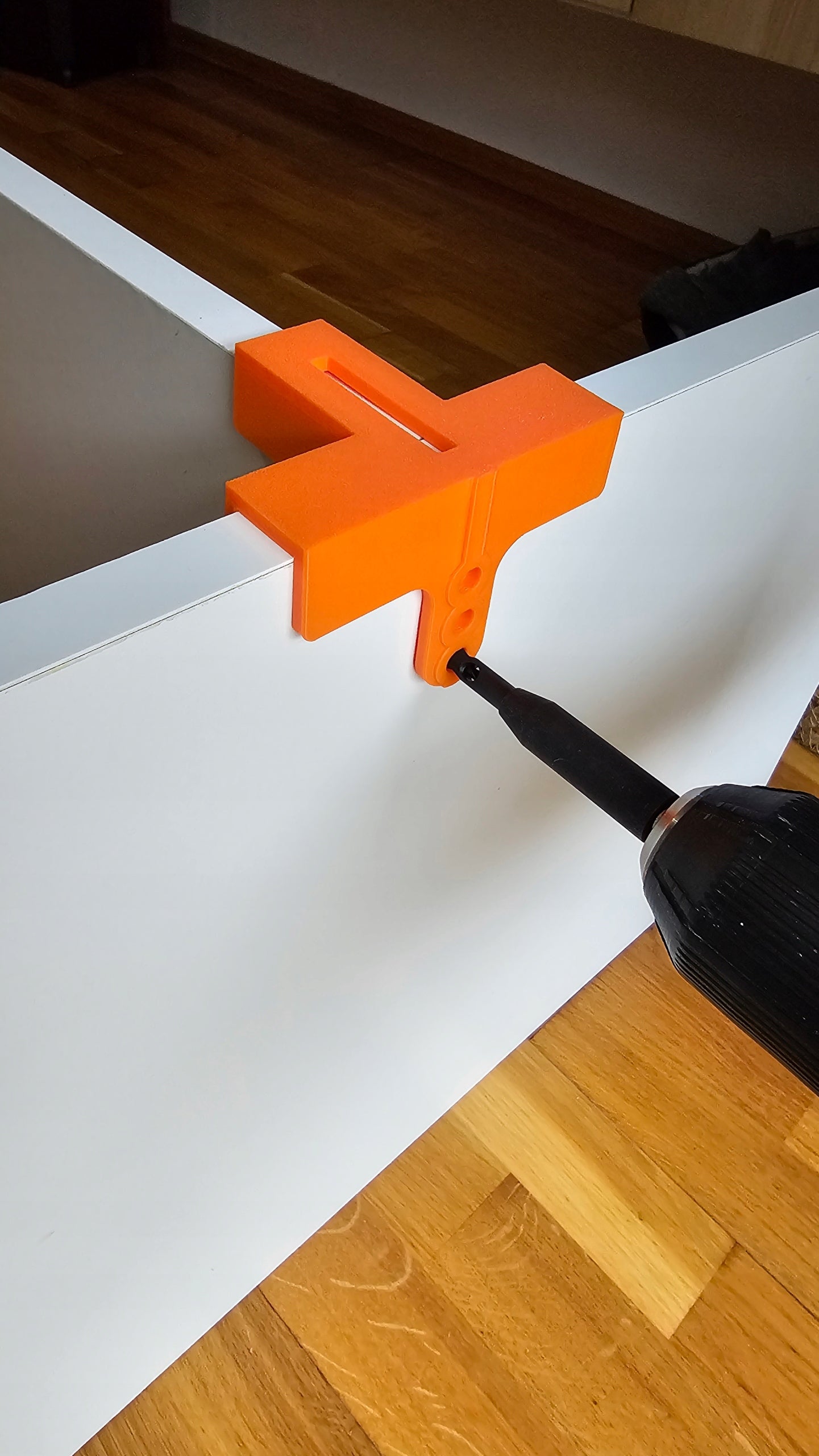 SET Carpentry handle 3 hand 4xL + 2xT for mounting plate 18mm Check Product weight with unit packaging 0.2 kg