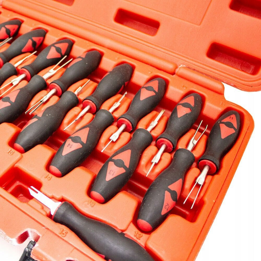 SET FOR REMOVING PINS OF ELECTRICAL FITTINGS 23 Packaging status original