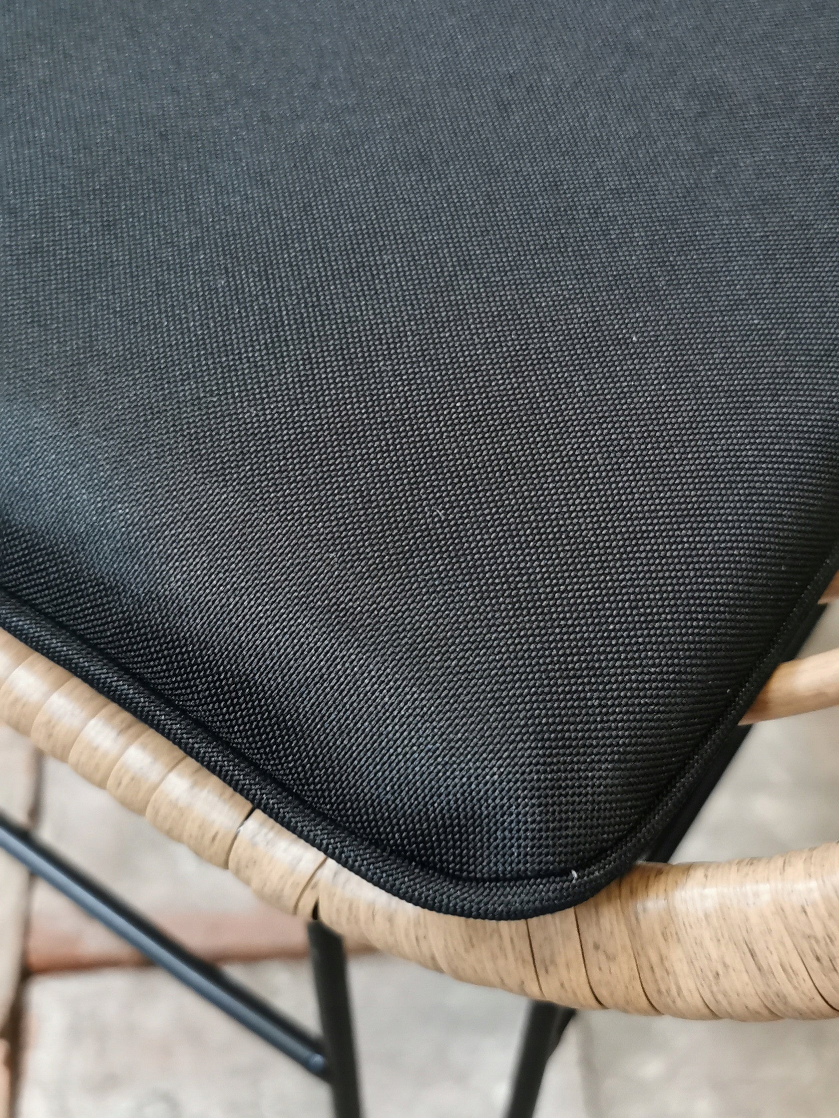 SET OF BALCONY FURNITURE BROWN - TABLE + 2 CHAIRS - PE RATTAN Number of items in the set 3