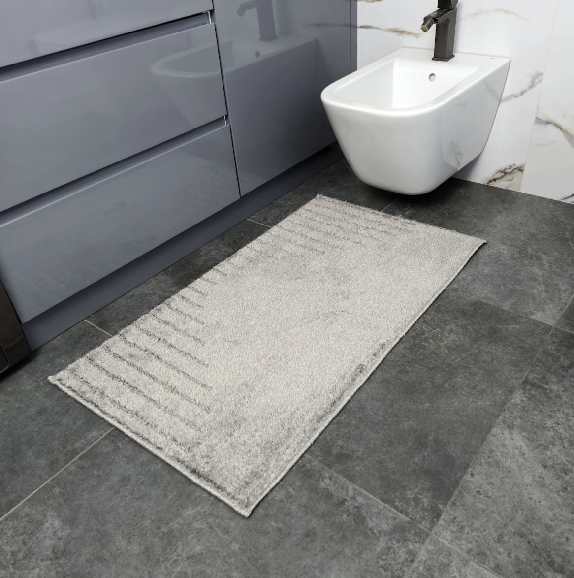 SET OF BATHROOM RUGS JOY 2 PCS 57x100+57x50 GREY MAT WITH CUTOUT Manufacturer code 1000010462