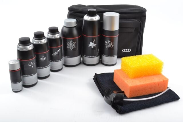 SET OF CAR COSMETICS AUDI WITH BAG ASO 4L0096353020