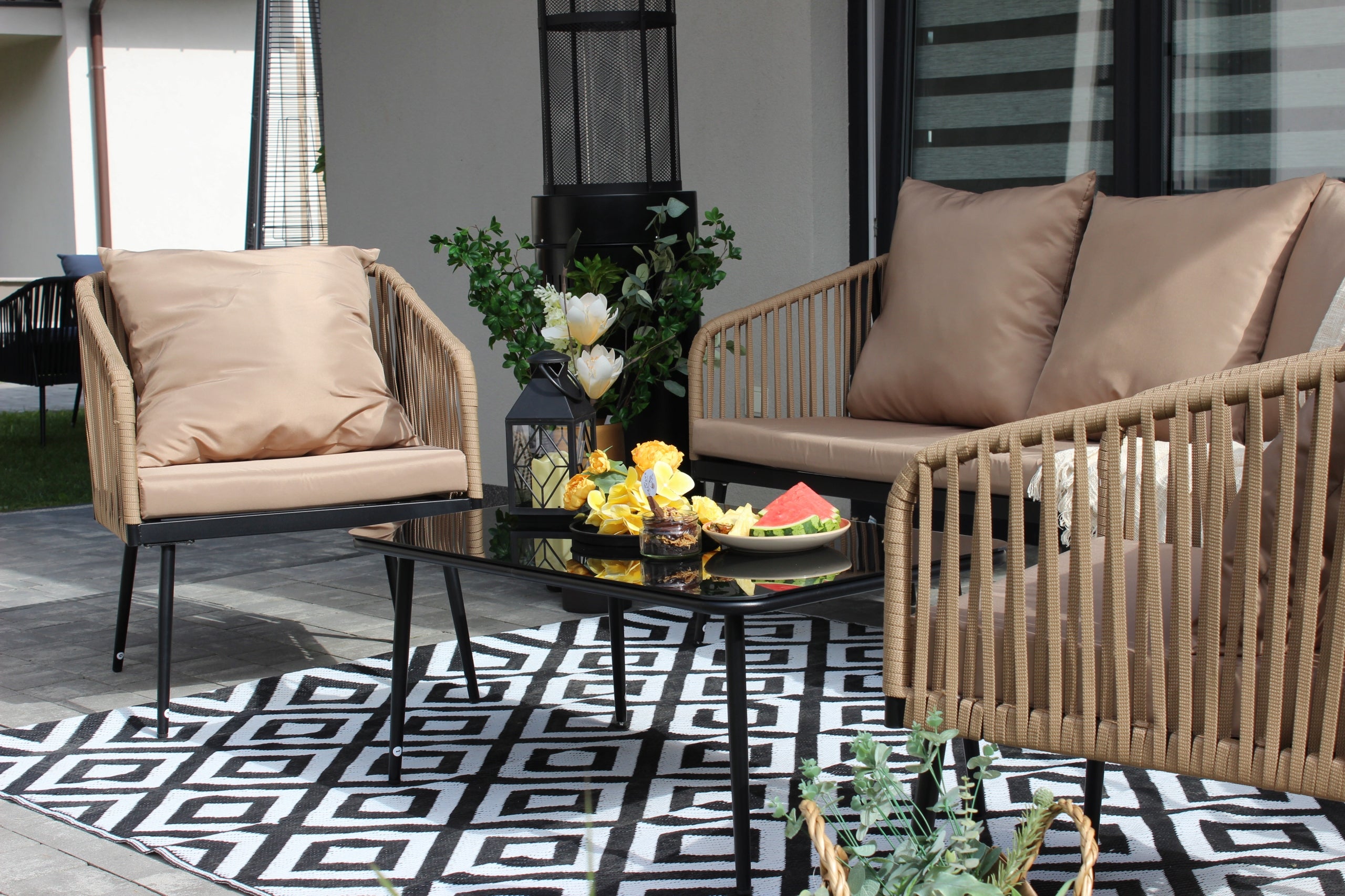SET OF GARDEN FURNITURE BEIGE TABLE SOFA ARMCHAIRS CUSHIONS POLYRATTAN Color beige