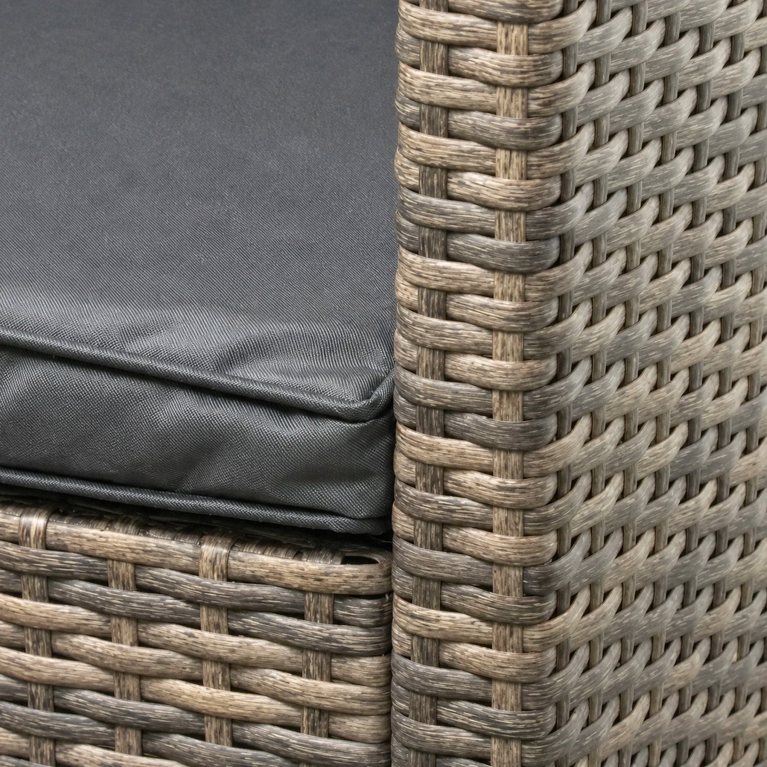 SET OF GARDEN FURNITURE FOR TERRACE SOFA ARMCHAIRS COFFEE TABLE TECHORATTAN Number of people 4
