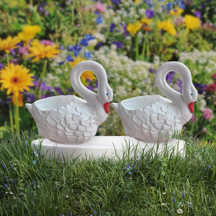 SET OF GARDEN POTS IN THE SHAPE OF A SWAN 2X FLOWER COVER 35CM Kind decoration
