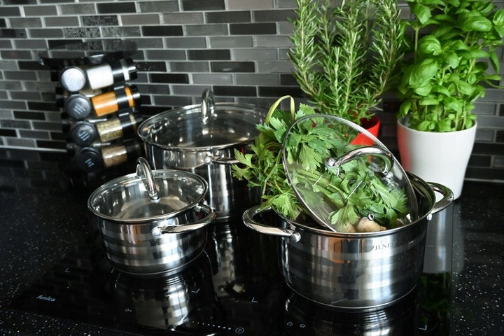 SET OF STAINLESS STEEL INDUCTION GAS POTS SET OF 12 ELE ZILNER Material stainless steel