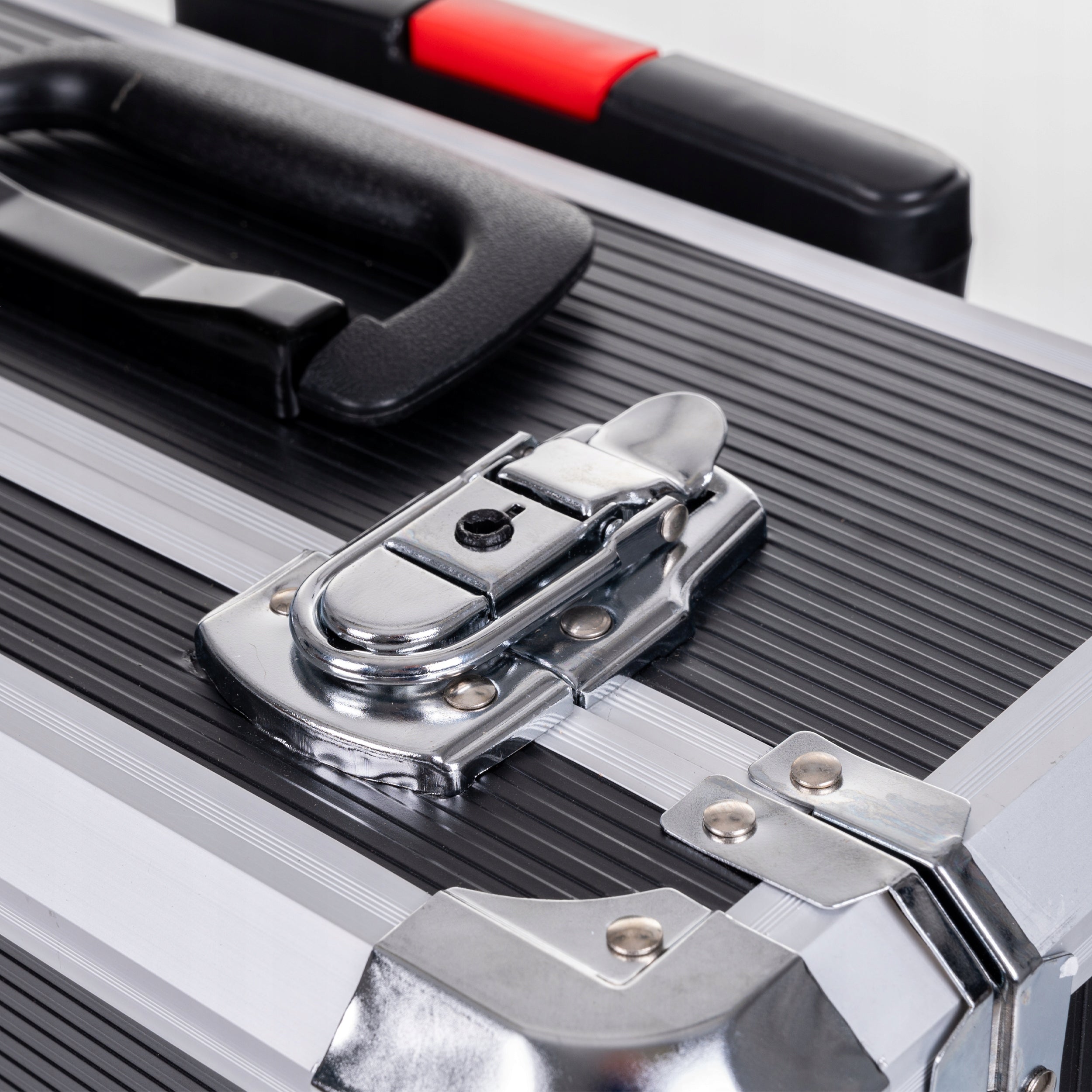 SET OF TOOLS KEYS 1452 EL TOOL CASE EAN (GTIN) 5903754422096