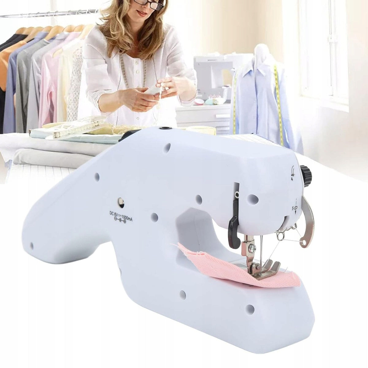 SEWING MACHINE MINI HANDHELD PORTABLE FOR BATTERY TRAVEL NEEDLE 5x coils Model 4048715788314